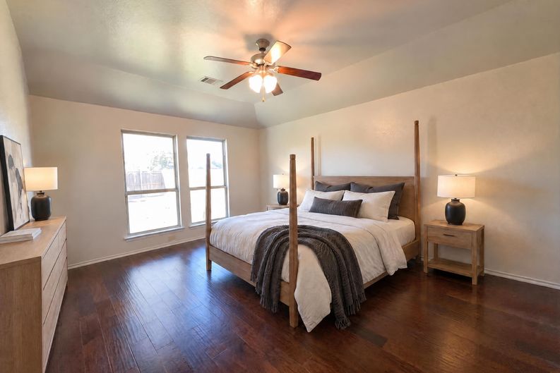 Photo 4 of 17 of 5591 Coventry Dr, Prosper, TX