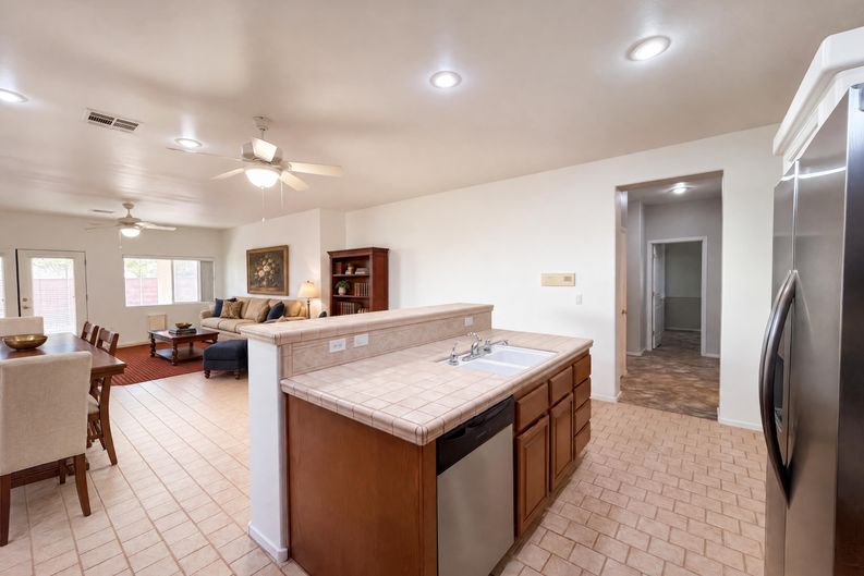 Photo 6 of 17 of 4433 El Presidio Dr, Las Vegas, NV