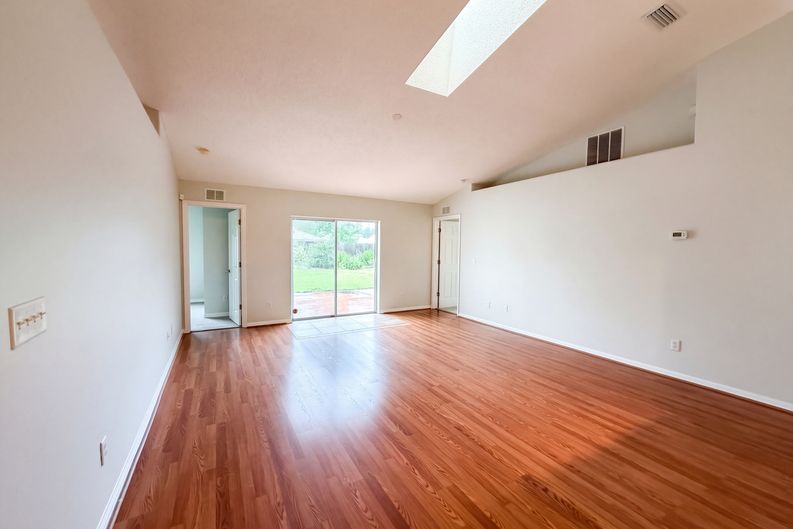Photo 3 of 29 of 18 Rolland Ln, Palm Coast, FL