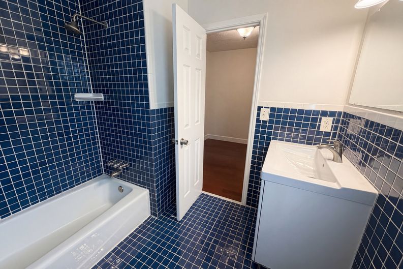 Photo 19 of 31 of 4479 Alpine Ct, Snellville, GA