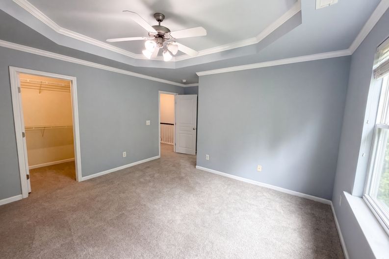 Photo 11 of 18 of 5108 Lady Of The Lake Dr, Raleigh, NC