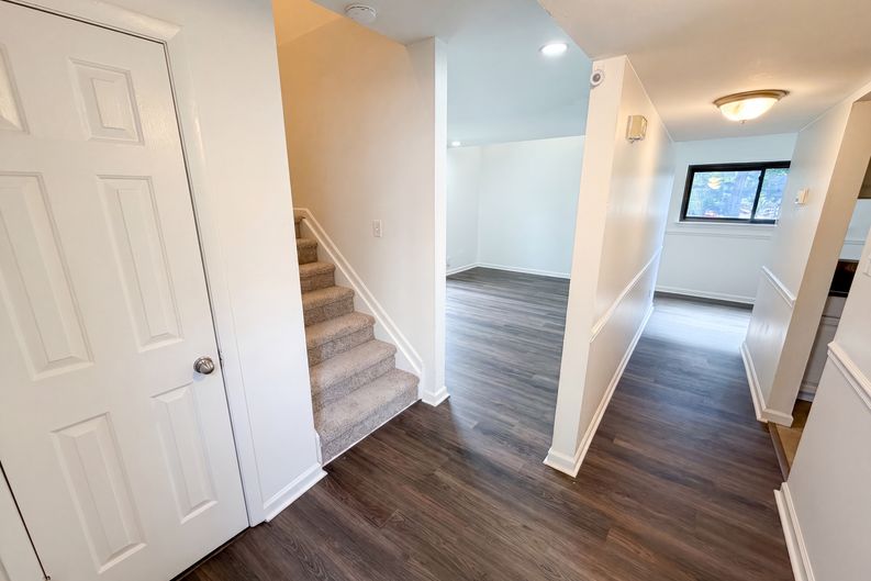 Photo 6 of 20 of 1625 Merry Oaks Rd, Charlotte, NC