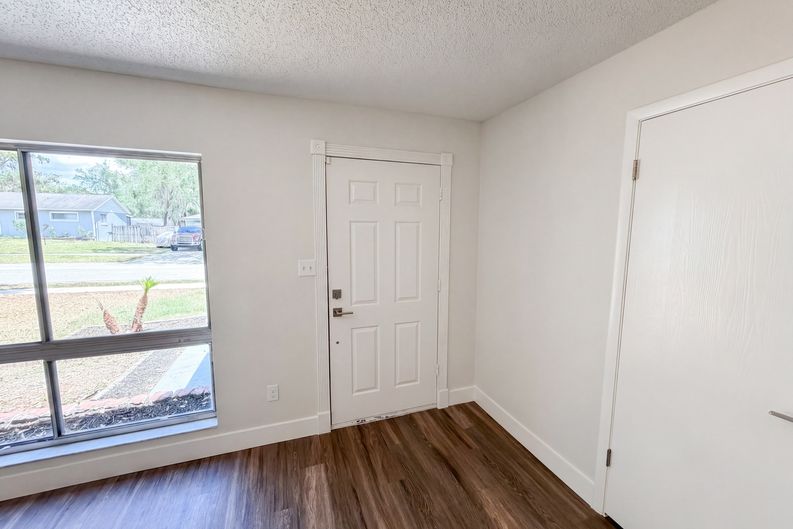 Photo 6 of 25 of 2768 Galatian Pl, Orlando, FL