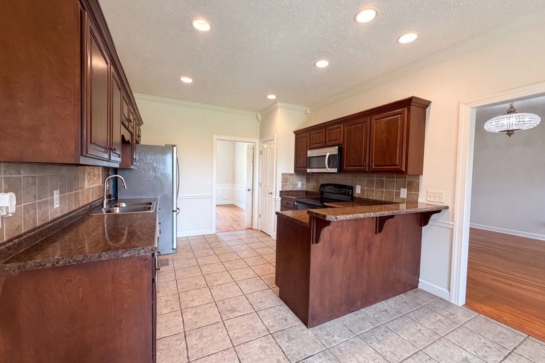 Photo 9 of 30 of 1044 Laramie Ct, Murfreesboro, TN