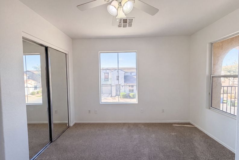 Photo 8 of 50 of 1515 E Bloch Rd, Phoenix, AZ