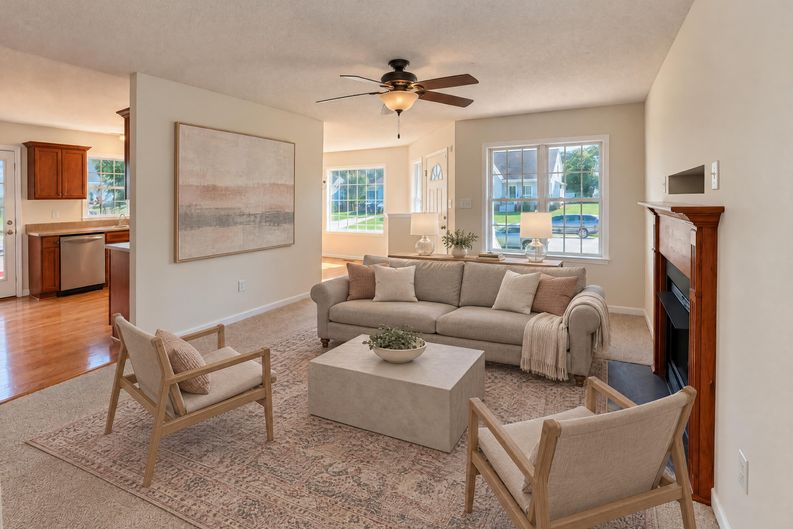 Photo 10 of 22 of 3153 Chartwood Dr, Sandston, VA