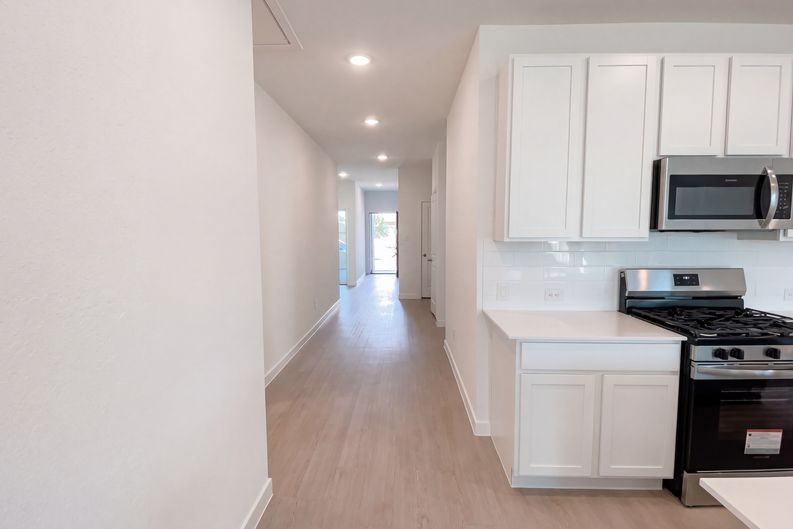 Photo 7 of 36 of 14824 Berkshire Way, San Antonio, TX