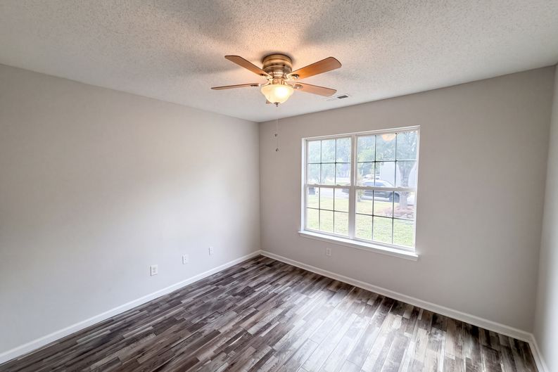 Photo 11 of 19 of 3760 Sedgewick Dr SW, Concord, NC