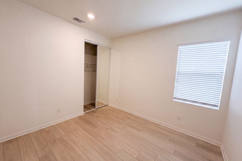 Photo 9 of 24 of 27744 Bay Ave, Moreno Valley, CA