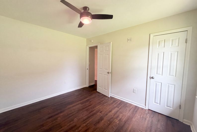 Photo 13 of 18 of 1110 Stuart Dr, Moncks Corner, SC