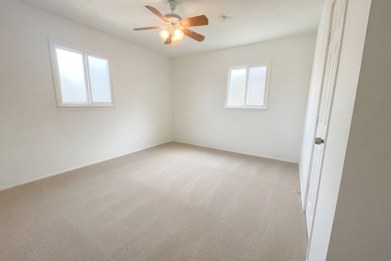 Photo 7 of 18 of 8112 Princess Jeanne Ave NE, Albuquerque, NM
