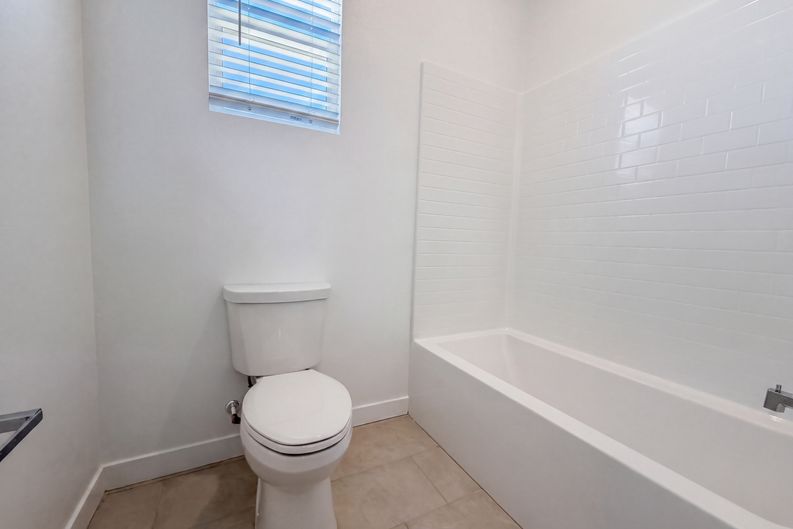 Photo 16 of 32 of 8289 Warbonnet Way, Las Vegas, NV