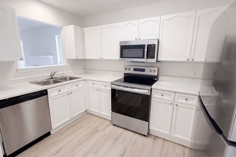 Photo 6 of 16 of 5006 Elizabeth Rd, Charlotte, NC