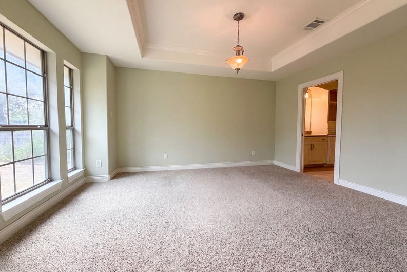 Photo 4 of 27 of 26441 White Eagle Dr, San Antonio, TX