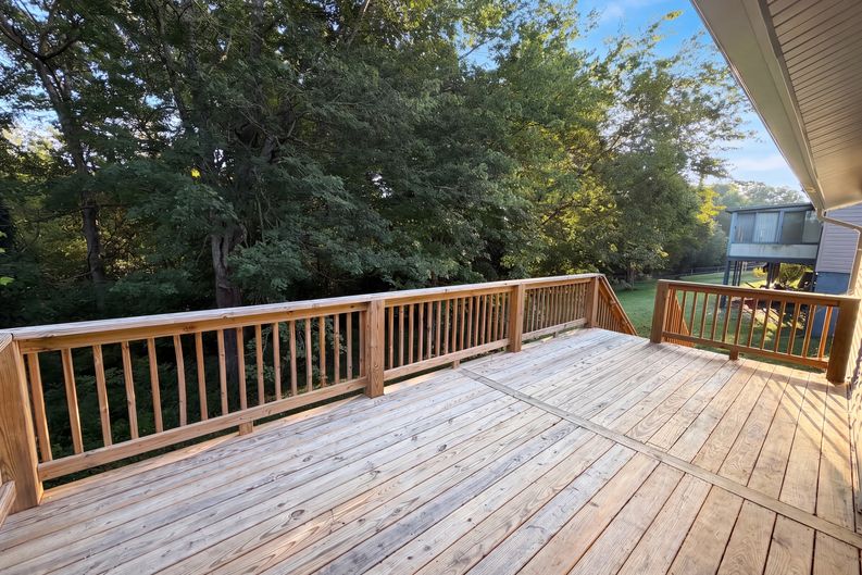 Photo 25 of 27 of 7301 Meadowbrook Cir, Knoxville, TN