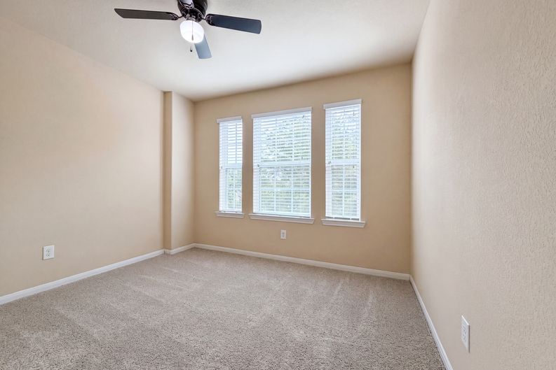 Photo 7 of 21 of 9965 Boulder Bend Ln, Brookshire, TX