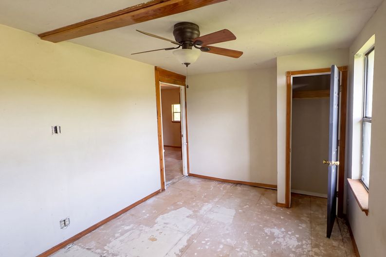 Photo 4 of 20 of 20509 E Reno Ave, Harrah, OK