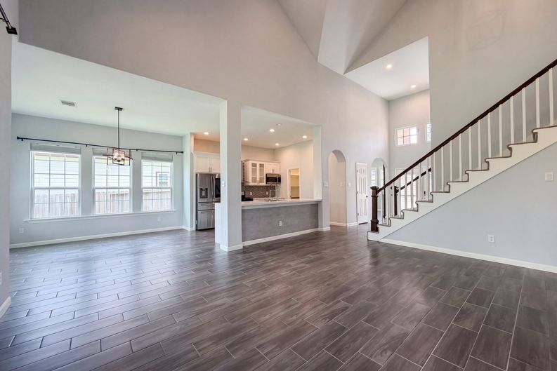 Photo 9 of 24 of 40406 Mostyn Dr, Magnolia, TX