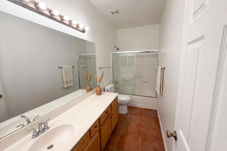 Photo 29 of 39 of 7428 S 15th Dr, Phoenix, AZ