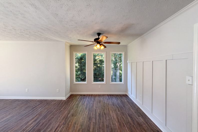 Photo 3 of 28 of 324 Adelene Way, Dallas, GA