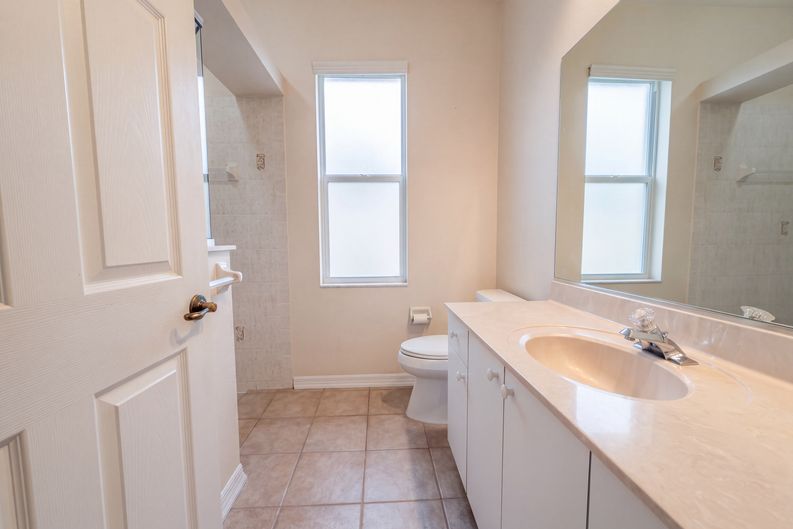 Photo 19 of 31 of 2146 Calusa Lakes Blvd, Nokomis, FL