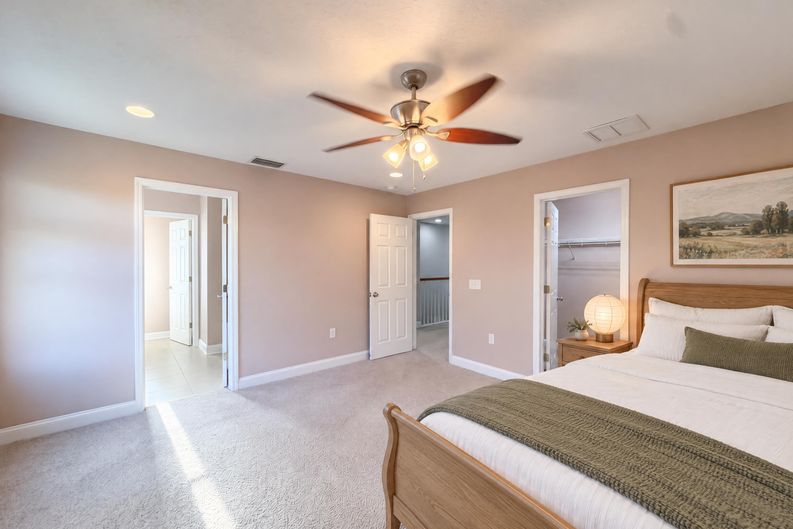 Photo 17 of 36 of 12424 Belcroft Dr, Riverview, FL