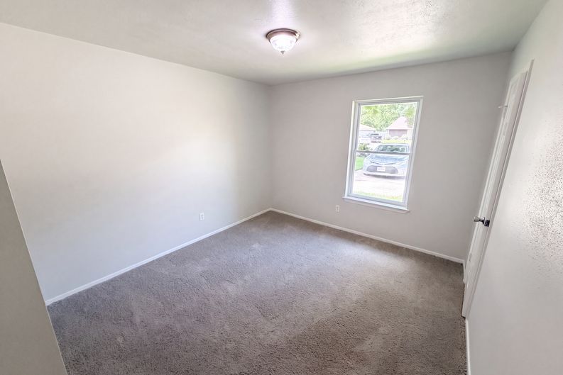 Photo 11 of 19 of 17014 Fid Ct, Crosby, TX