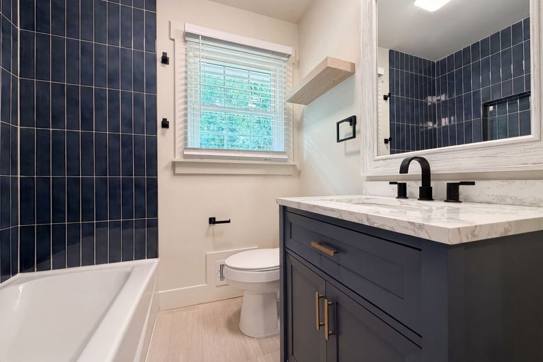 Photo 9 of 18 of 4747 Nelda Dr, Austell, GA
