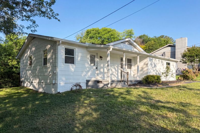 Photo 23 of 28 of 1017 Morrell Rd, Knoxville, TN