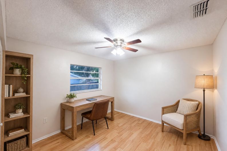 Photo 20 of 32 of 12054 Joe Herrmann Dr, San Antonio, FL