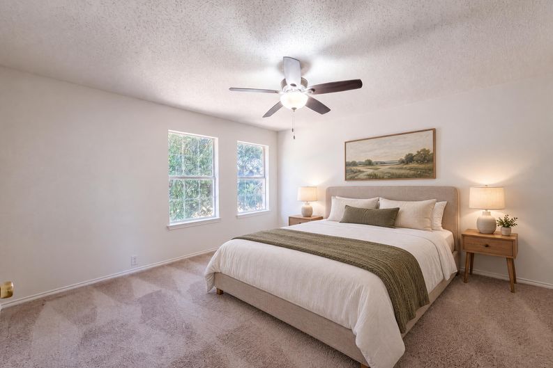Photo 4 of 15 of 4325 Falcon Dr, Sherman, TX