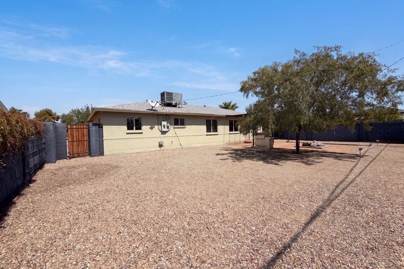 Photo 24 of 29 of 909 W Missouri Ave, Phoenix, AZ