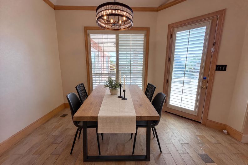 Photo 8 of 29 of 619 Edgewood Ln, Red Oak, TX