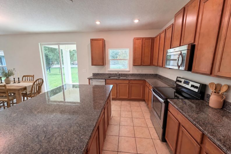 Photo 11 of 31 of 811 Maple Leaf Loop, Winter Springs, FL