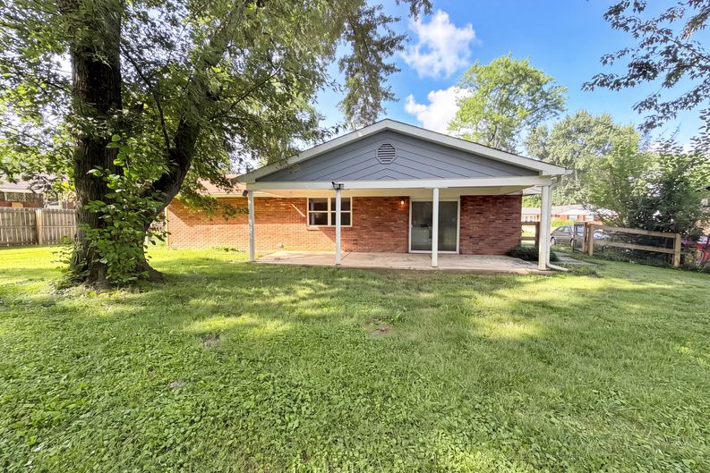 Photo 5 of 22 of 610 Mercury Dr, Cincinnati, OH
