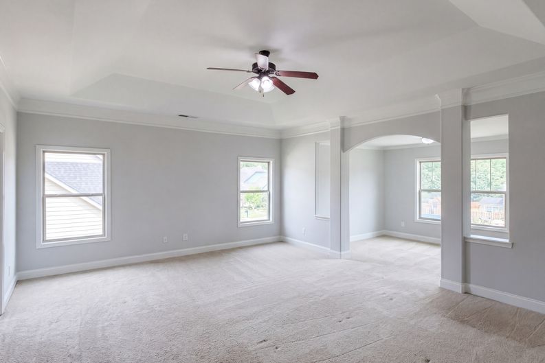 Photo 4 of 33 of 248 Colfax Dr, Boiling Springs, SC