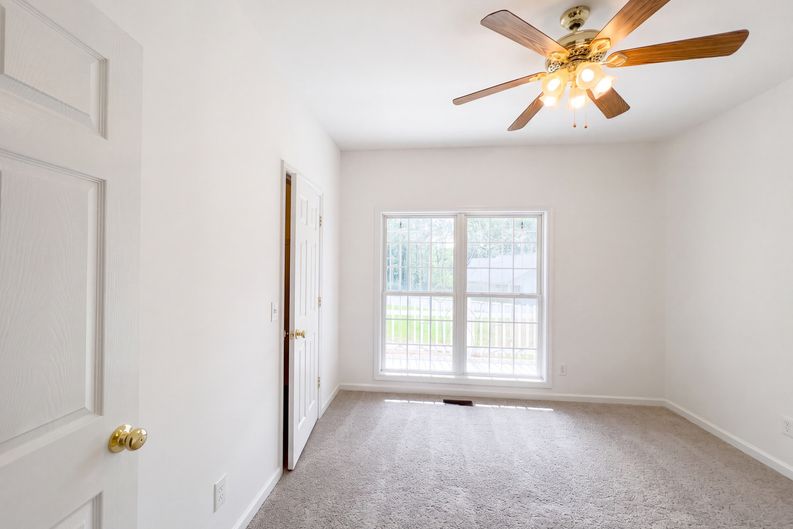 Photo 20 of 39 of 3073 Saratoga Dr, Dalton, GA