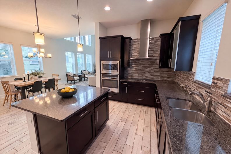 Photo 10 of 32 of 7797 Laureate Blvd, Orlando, FL