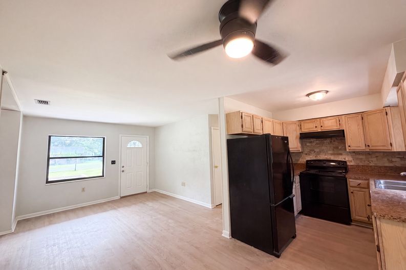 Photo 11 of 22 of 2630 SE 8th Ave, Ocala, FL