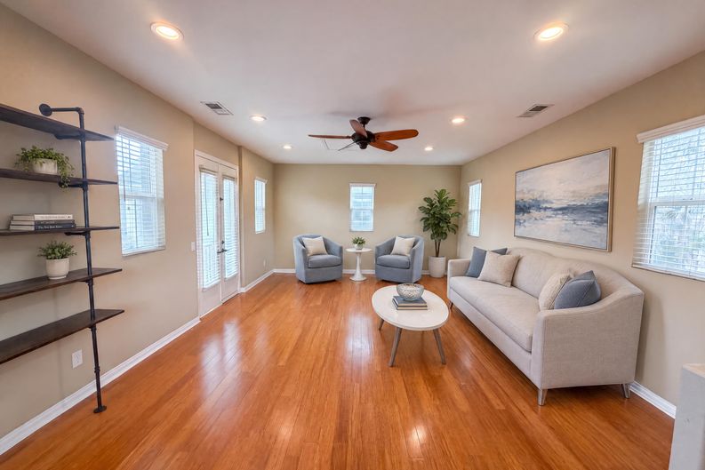 Photo 3 of 27 of 48 Laurelhurst Dr, Ladera Ranch, CA