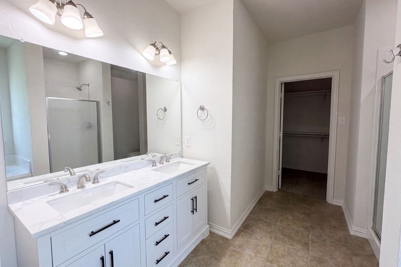 Photo 18 of 25 of 1421 Sparrow Dr, Little Elm, TX
