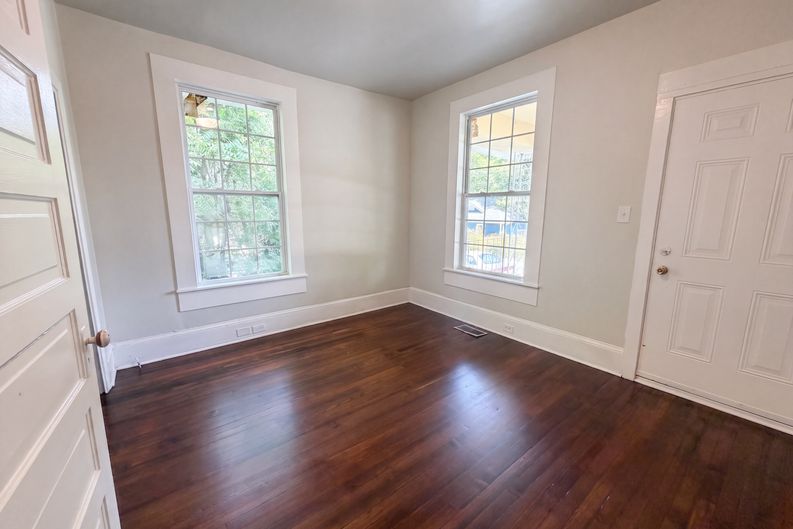 Photo 6 of 16 of 1108 Taylor St, Durham, NC