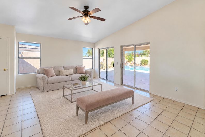 Photo 9 of 24 of 75 S Kingston St, Chandler, AZ