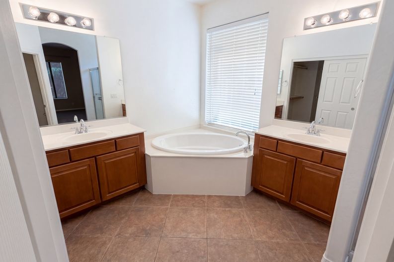 Photo 12 of 19 of 8023 N Sable Way, Prescott Valley, AZ