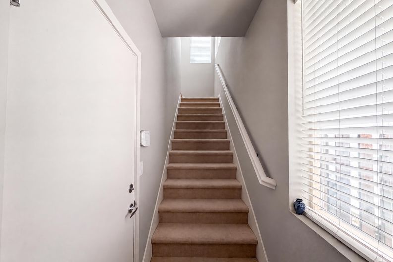 Photo 6 of 24 of 434 Crate Ave, Sacramento, CA