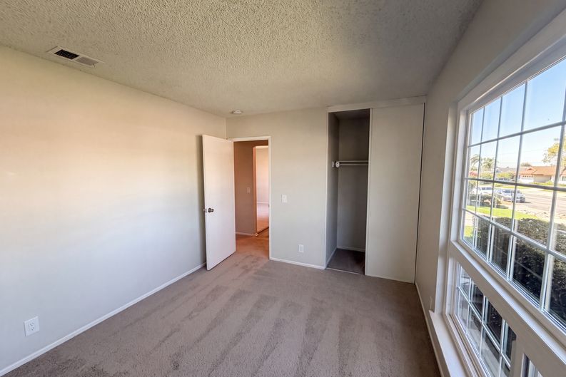 Photo 12 of 26 of 648 Brentwood Ave, Upland, CA