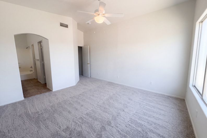 Photo 4 of 30 of 7436 W Sanna St, Peoria, AZ
