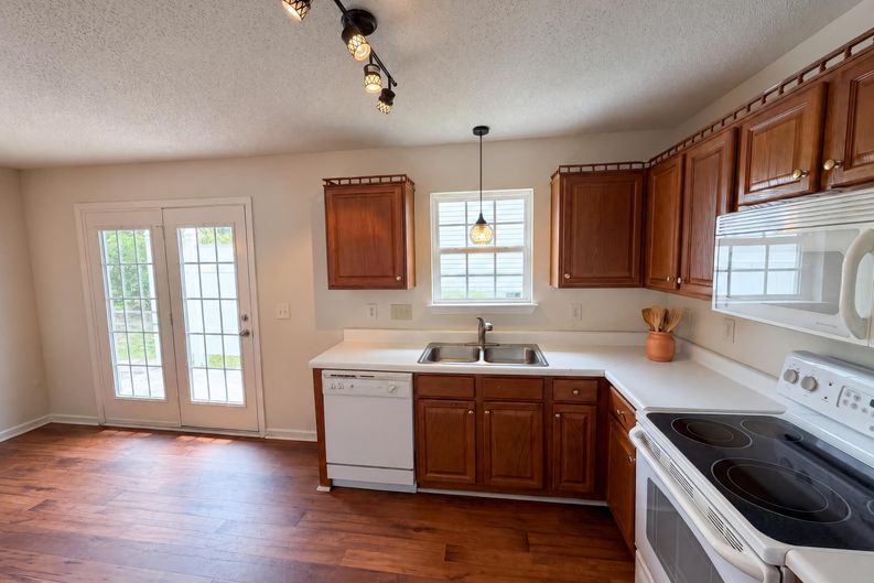 Photo 7 of 18 of 1841 Mission Oaks St, Kannapolis, NC