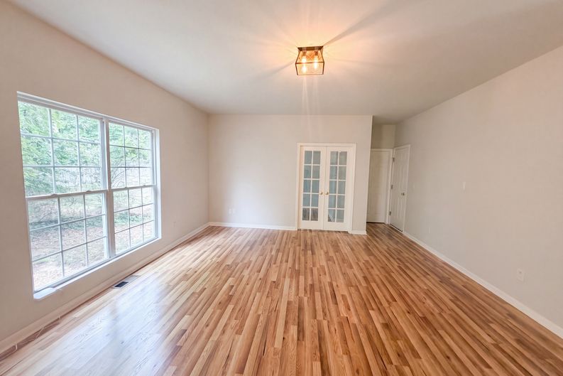 Photo 3 of 19 of 2308 Brasstown Ln, Apex, NC