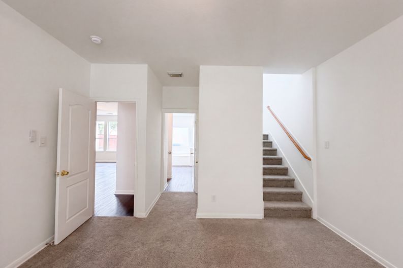 Photo 9 of 26 of 1942 Bevington Oaks Cir, Katy, TX
